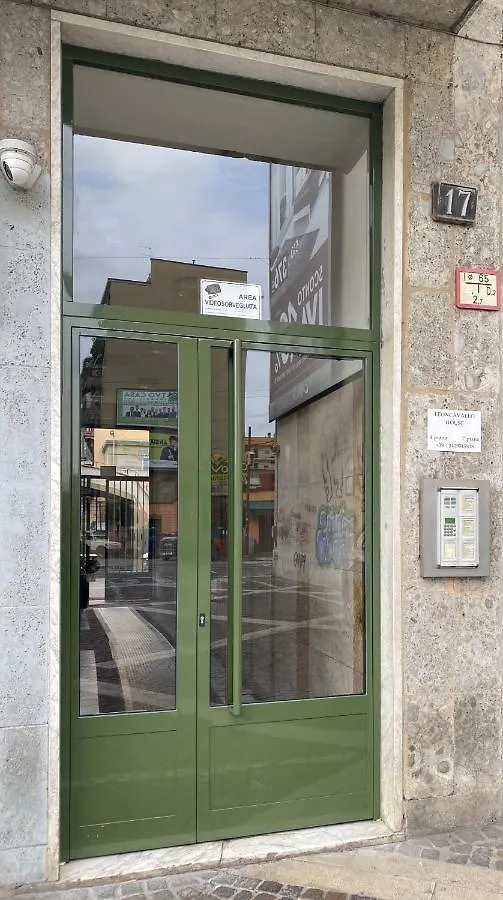 Leoncavallo House Milano