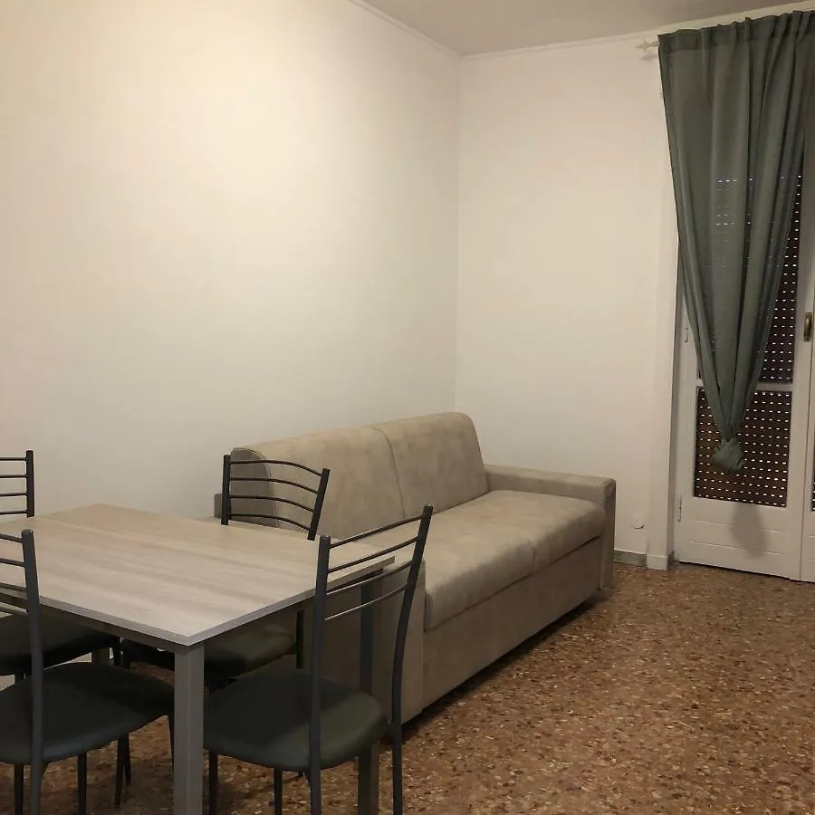 Leoncavallo House Milano Italien