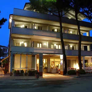 **** Aparthotel Eros Italia